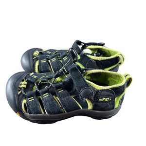 Keens Newport H2 Waterproof Kids Sandals in Black.  Size 13.